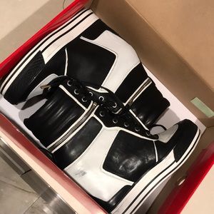 DKNY leather sports wedges